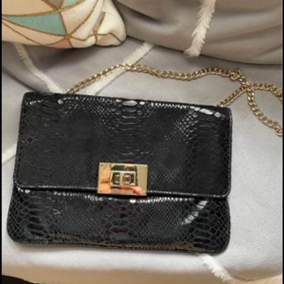 Michael Kors Clutch EUC black with gold hardware - Picture 1 of 4